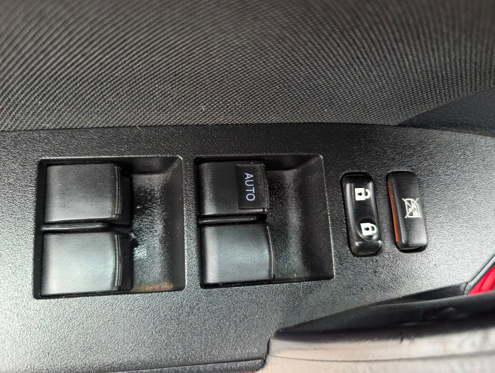 Used 2019 Toyota Corolla LE FWD image 39
