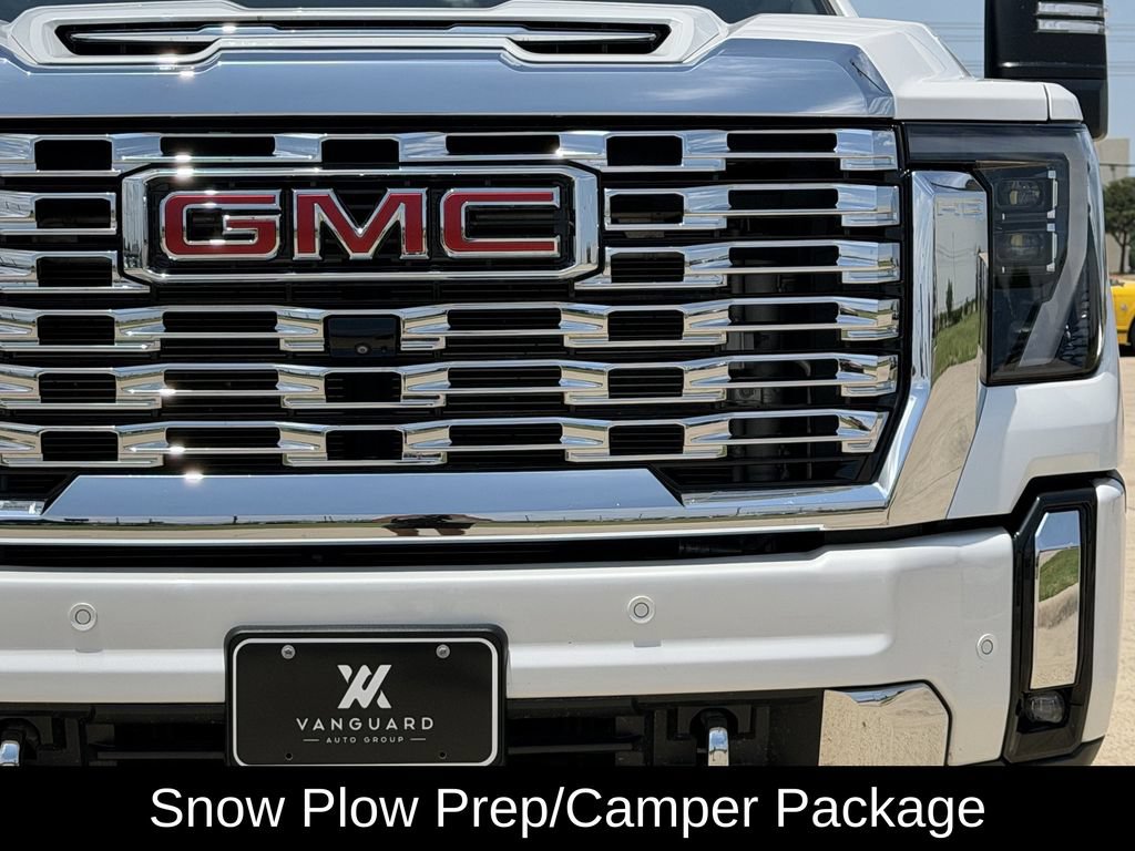 Used 2024 GMC Sierra 2500 Denali w/ Denali Reserve Package AWD/4WD image 4
