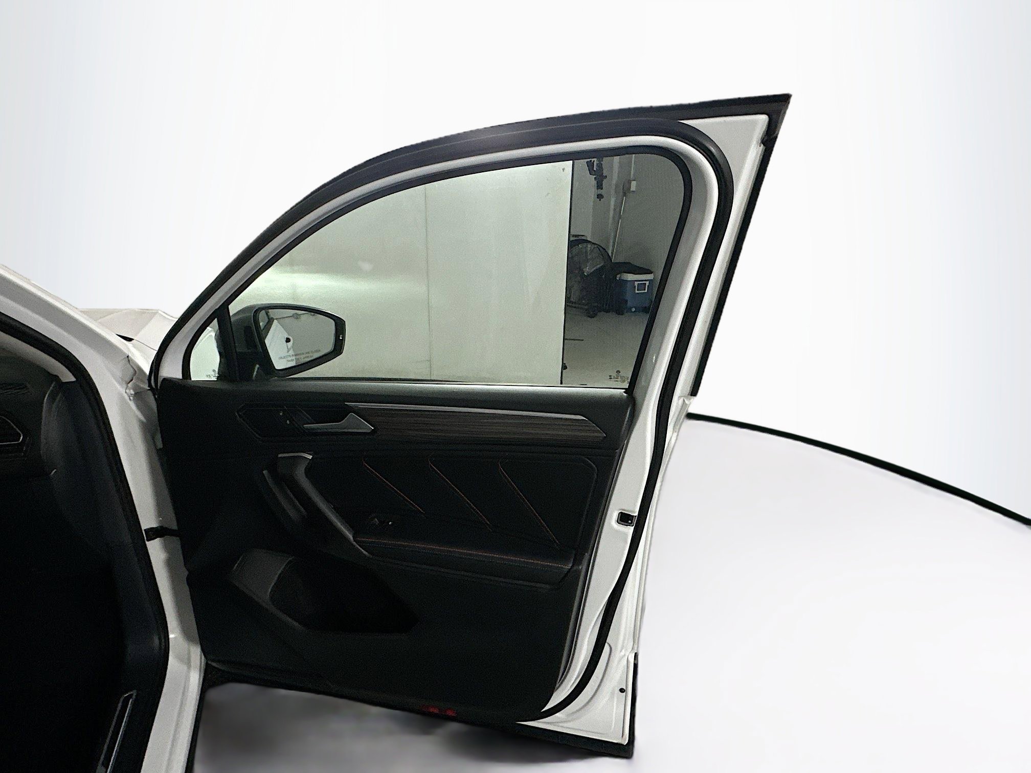 Used 2024 Volkswagen Tiguan Wolfsburg Edition image 33