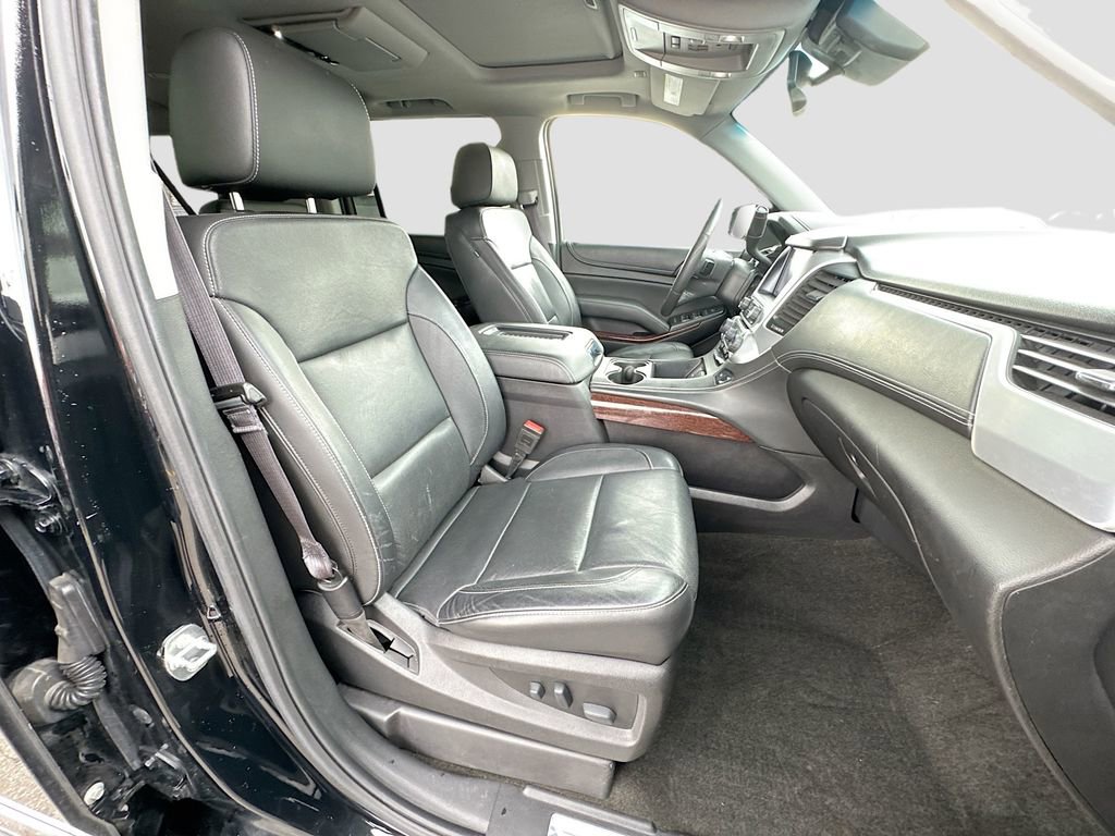 Used 2017 GMC Yukon XL SLT w/ Premium Edition image 40