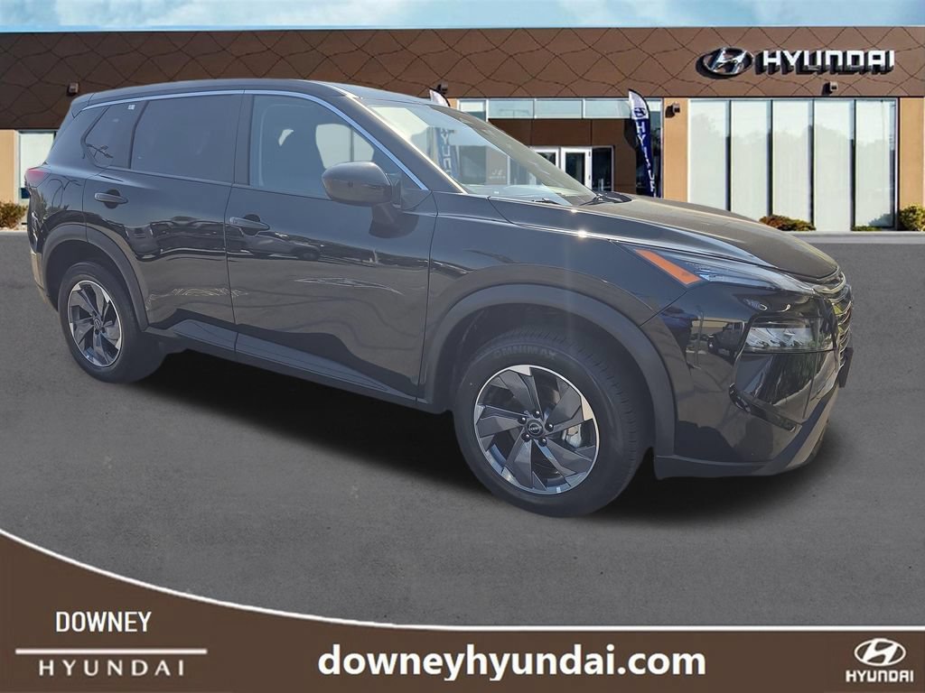 Used 2025 Nissan Rogue SV FWD image 7