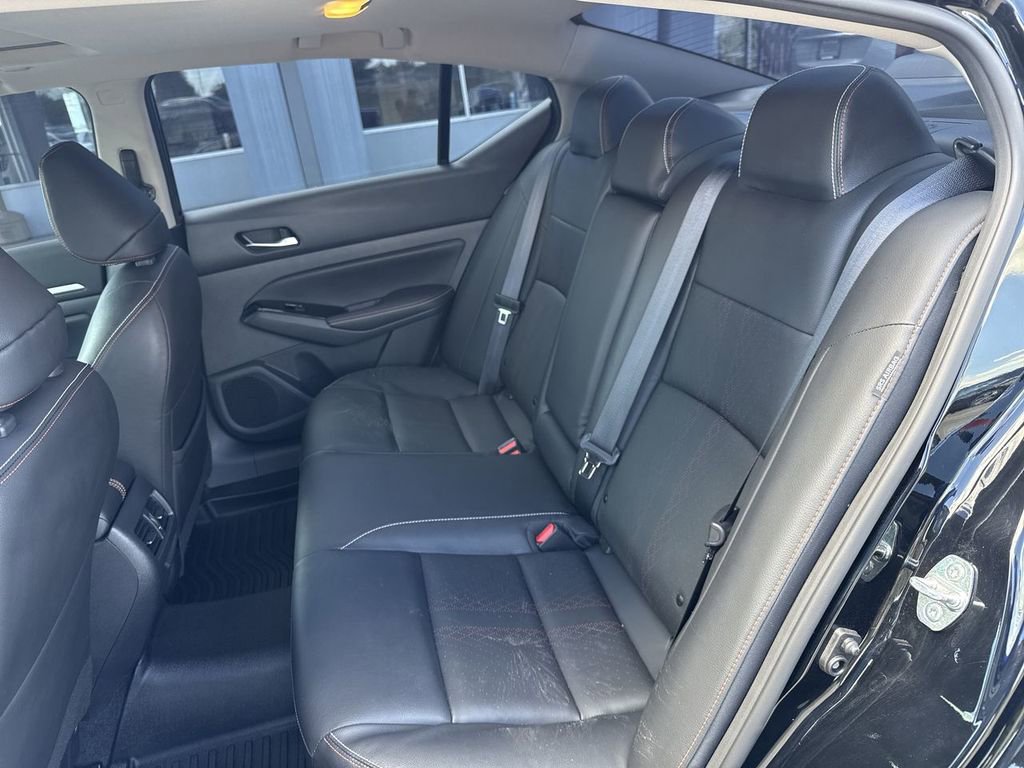 Used 2024 Nissan Altima 2.0 SR FWD image 19