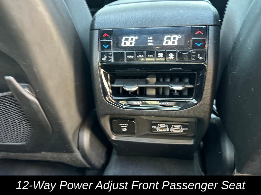 Used 2023 Jeep Grand Cherokee Overland w/ Luxury Tech Group IV AWD/4WD image 37