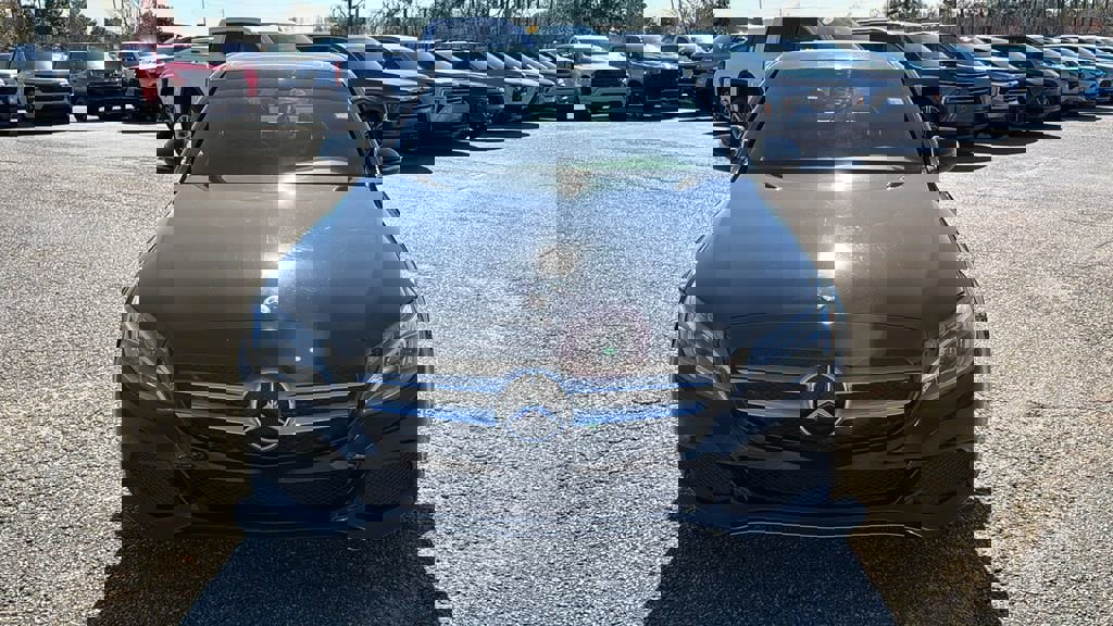 Used 2018 Mercedes-Benz C 300 Sedan image 2