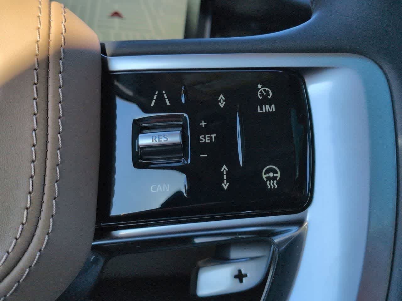 New 2026 Land Rover Range Rover Long Wheelbase SE AWD/4WD image 27