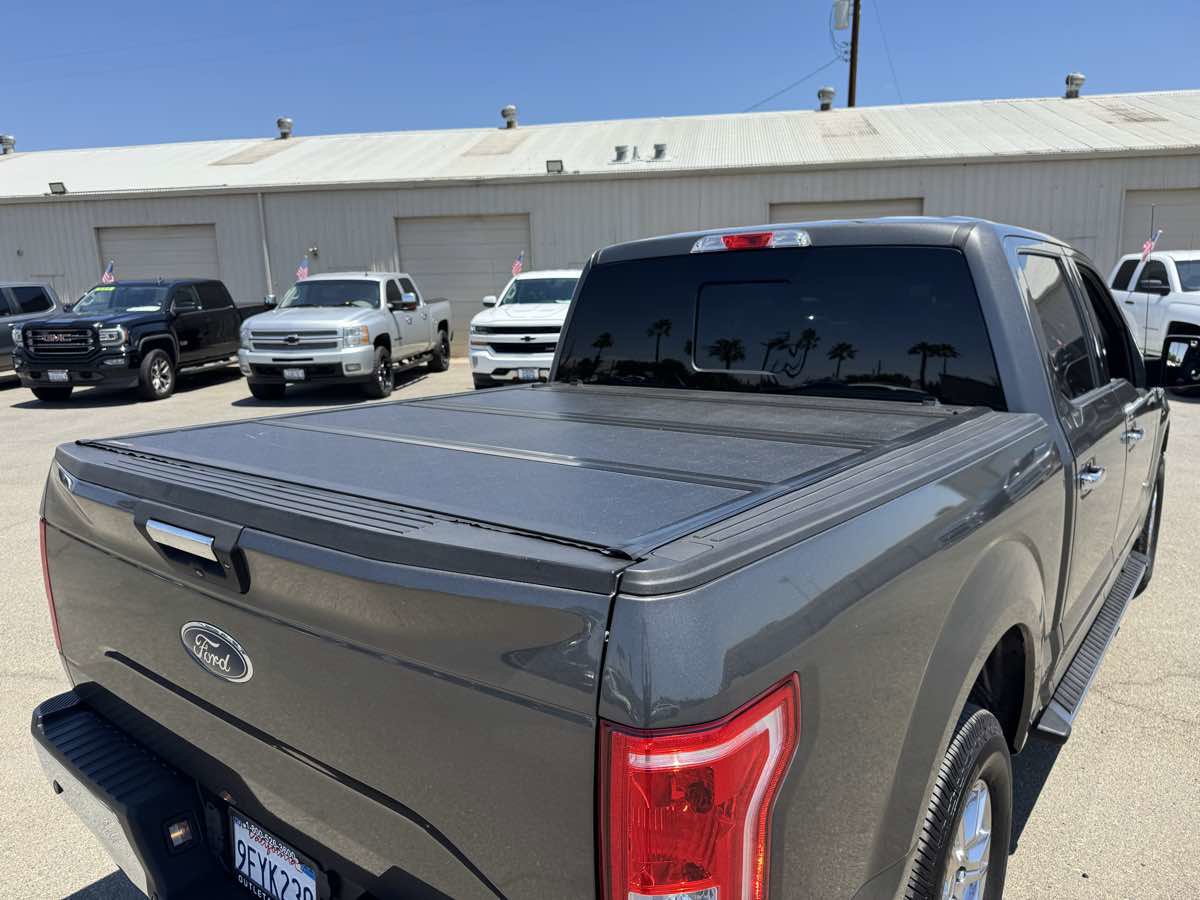 Used 2017 Ford F150 XLT w/ Equipment Group 302A Luxury image 10