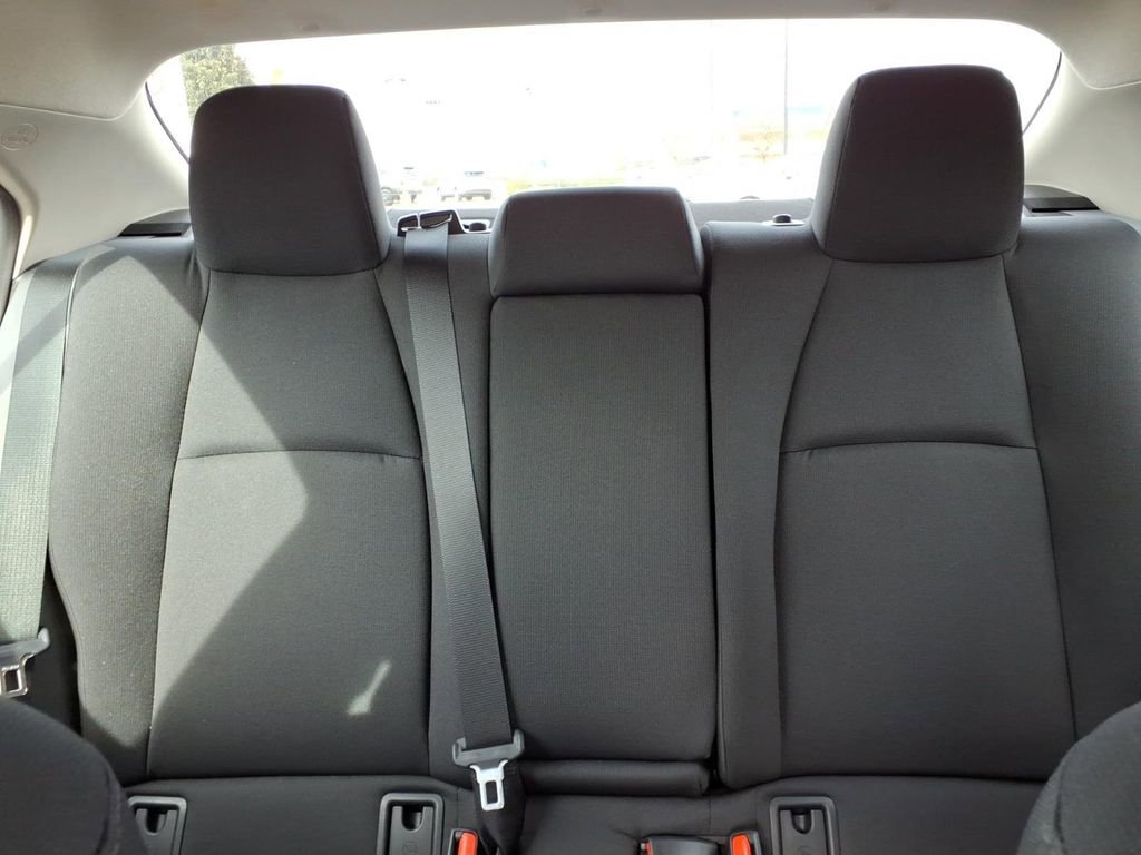 Used 2025 Toyota Corolla LE image 16