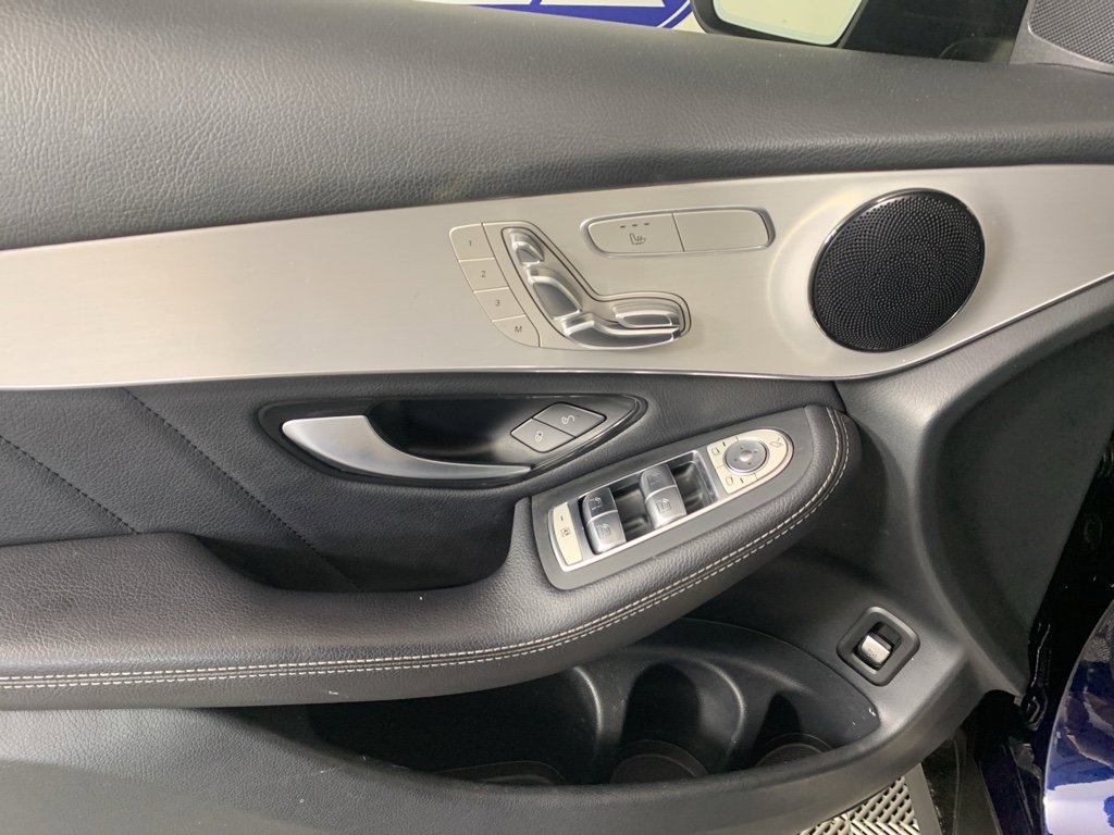 Used 2021 Mercedes-Benz GLC 300 w/ AMG Line image 15