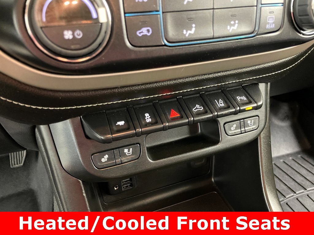 Certified 2020 GMC Canyon Denali image 8