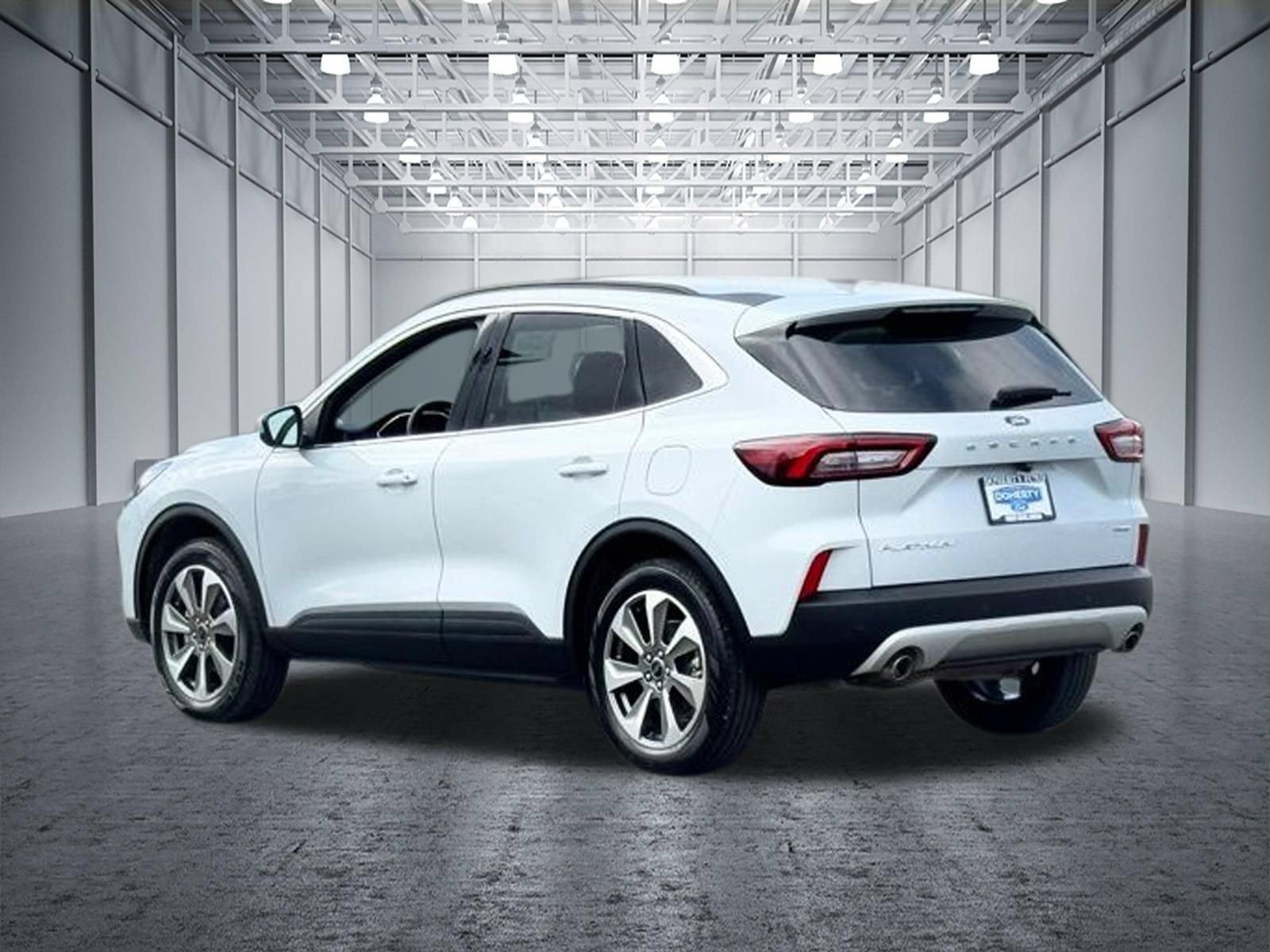 Used 2025 Ford Escape Platinum AWD/4WD image 10