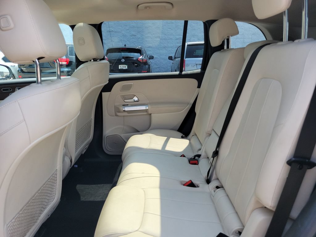 Used 2023 Mercedes-Benz EQB 300 4MATIC w/ Pinnacle Package image 16