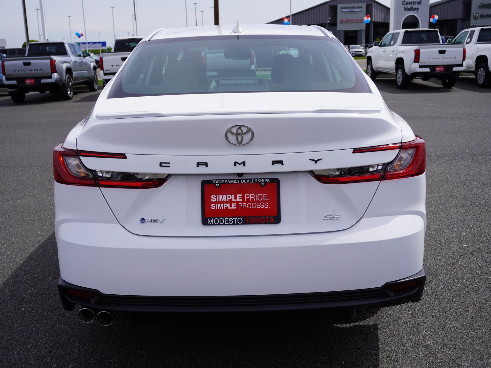 New 2026 Toyota Camry SE FWD image 10