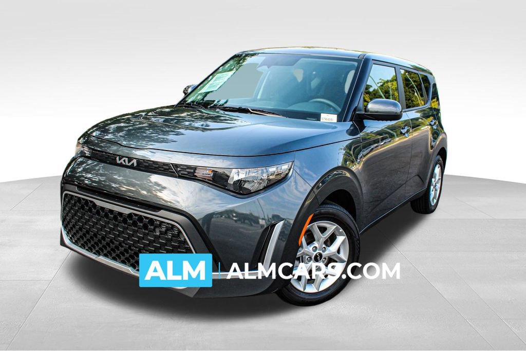 Used 2025 Kia Soul LX w/ LX Technology Package