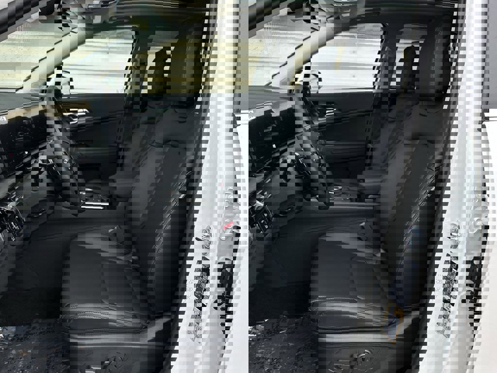 New 2026 Kia Sportage EX w/ EX Panoramic Sunroof Package image 11