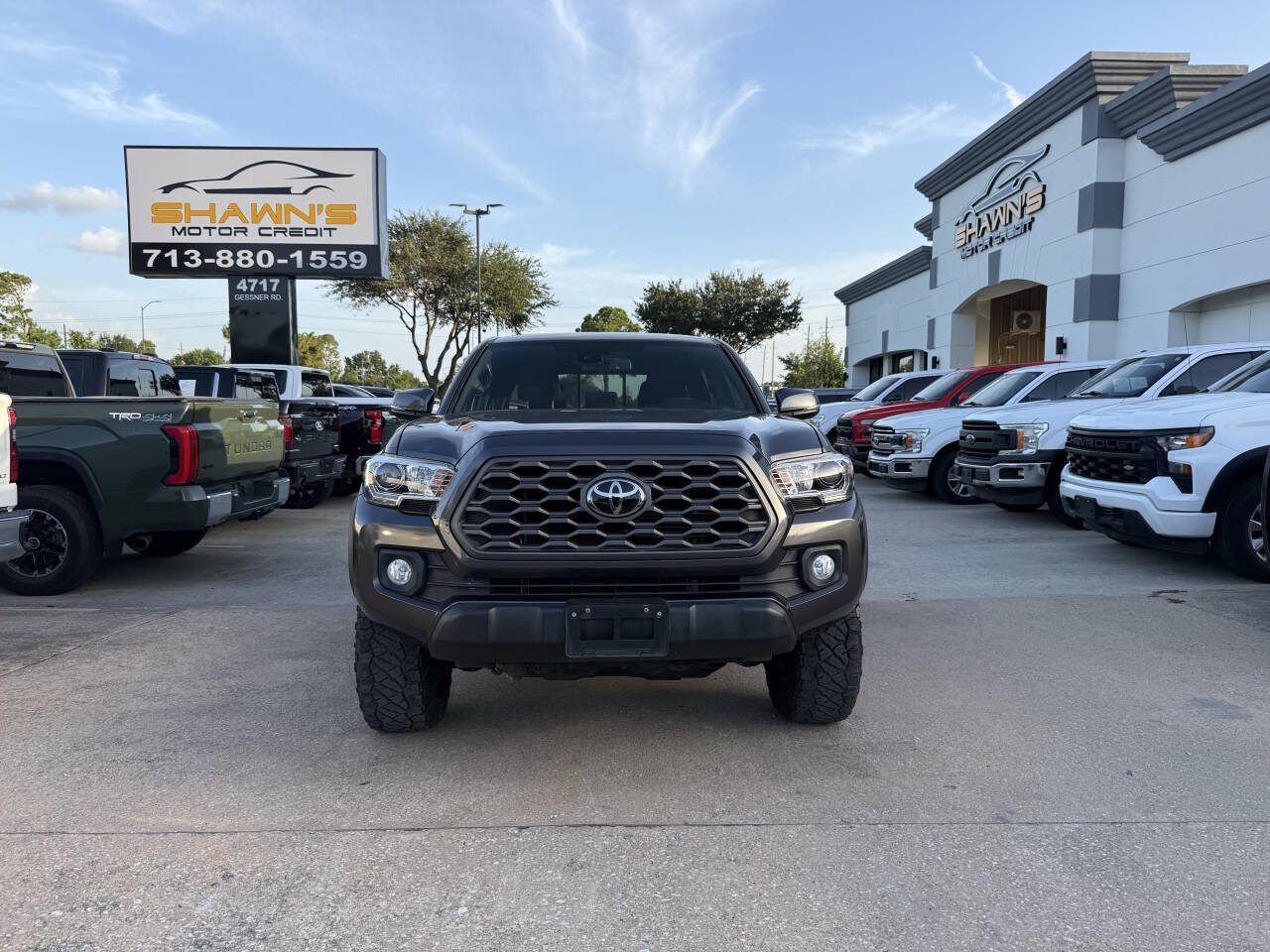 Used 2020 Toyota Tacoma TRD Off-Road AWD/4WD image 41