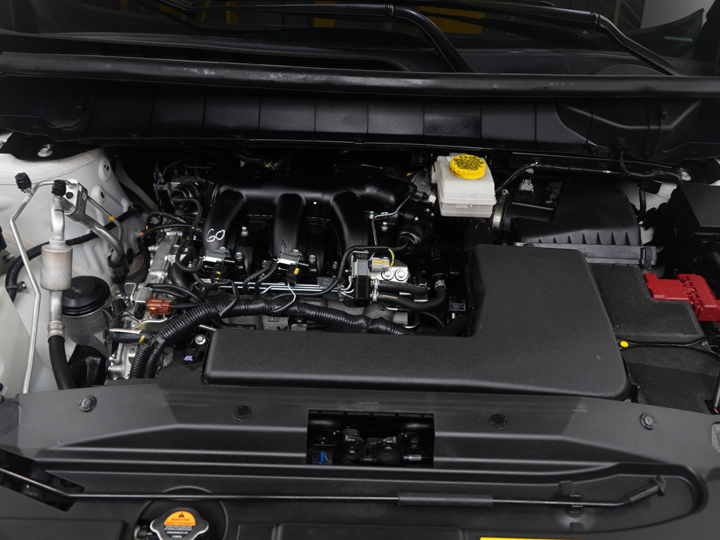 Used 2025 Nissan Pathfinder Platinum w/ Cargo Package image 36