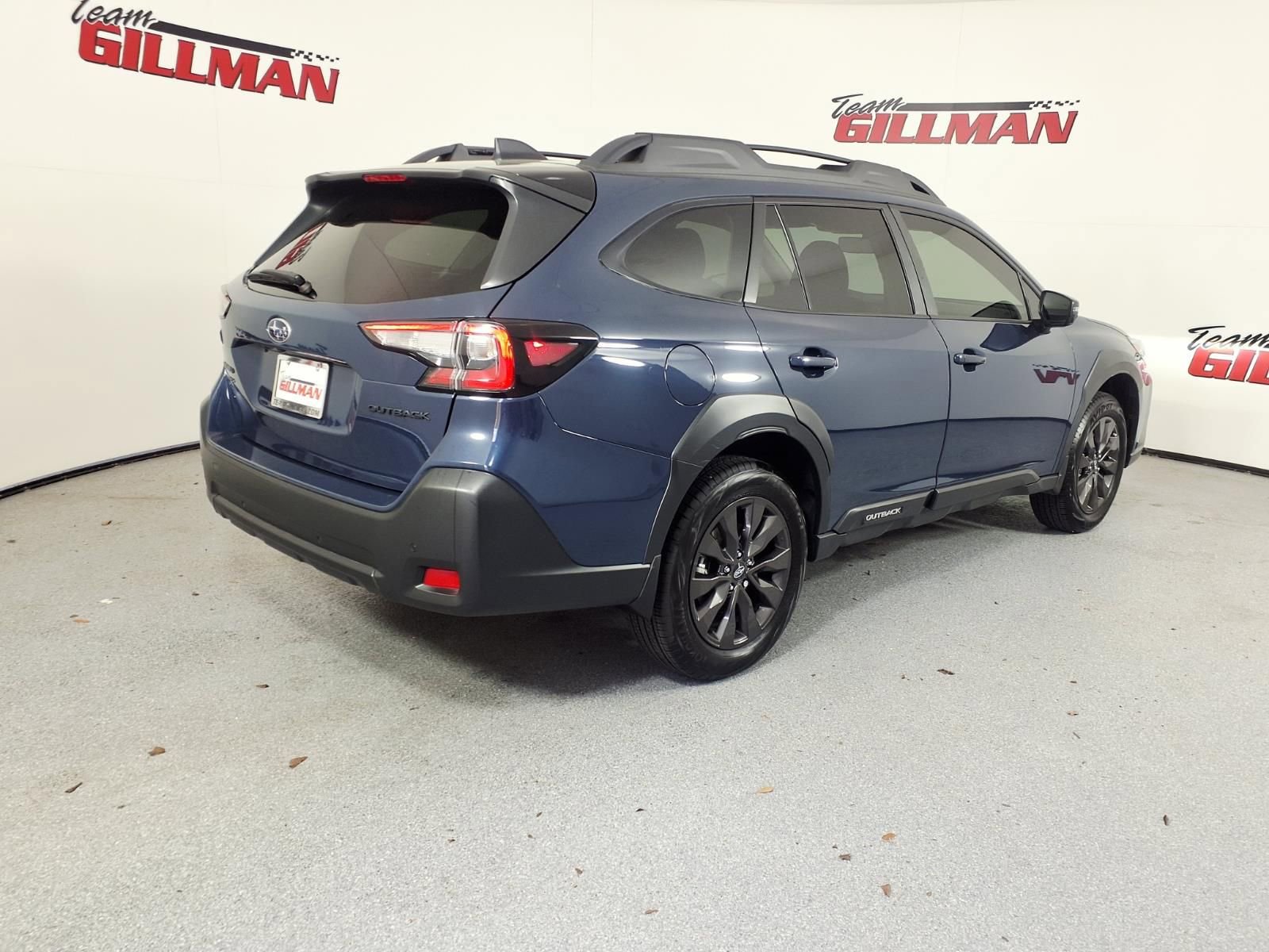 Used 2025 Subaru Outback Onyx Edition image 4