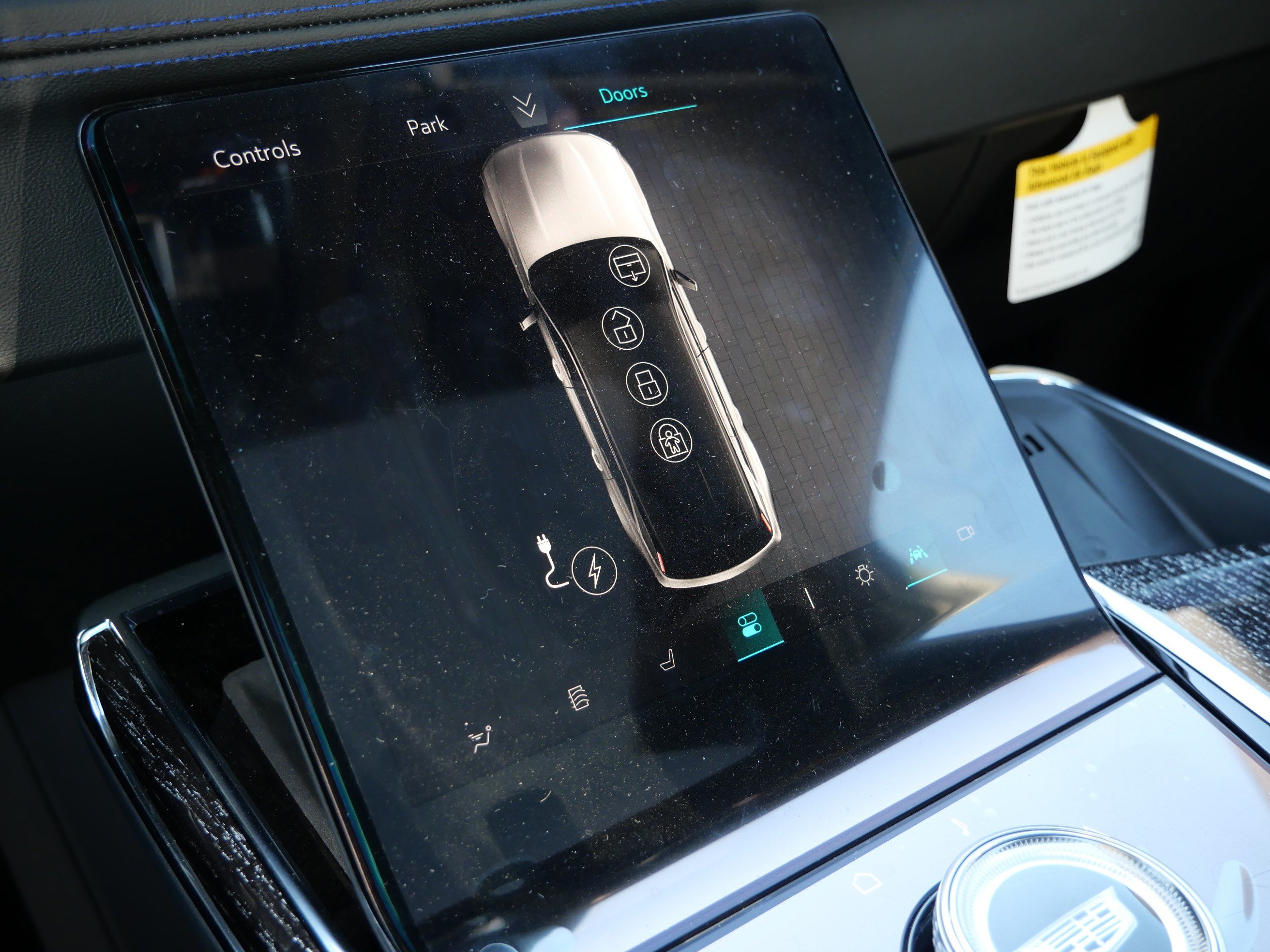 Used 2026 Cadillac Escalade IQ Luxury 1 w/ LPO, Floor Liner Package AWD/4WD image 19