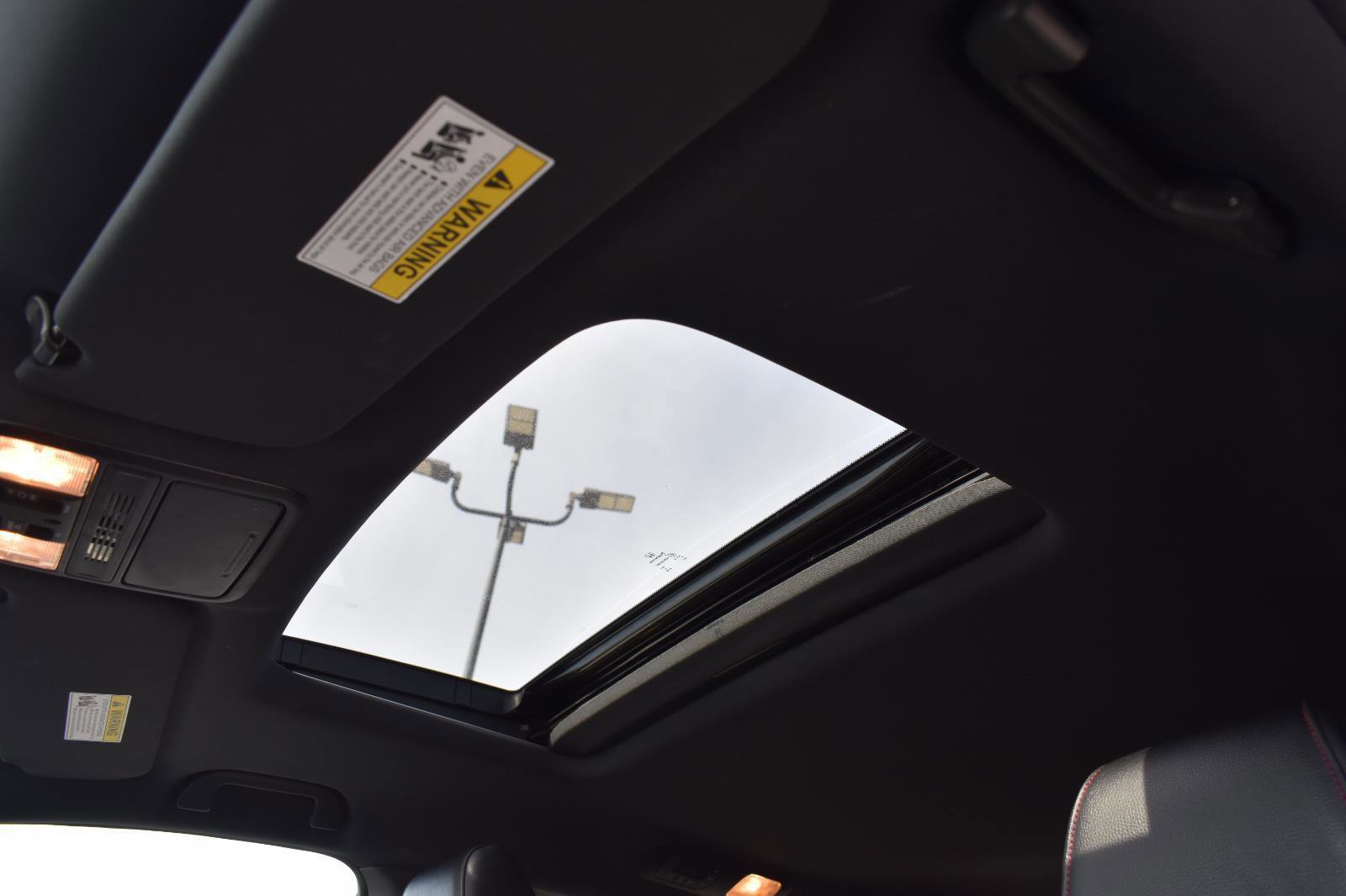 Used 2024 Honda Odyssey Sport image 11