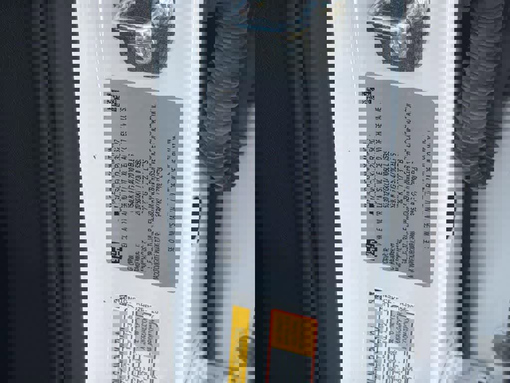 Used 2023 Chevrolet Suburban Premier image 10