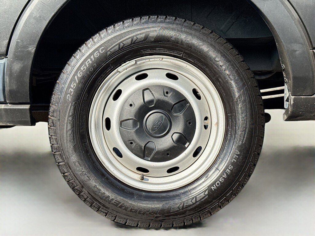 Used 2020 Ford Transit 250 148 High Roof Extended image 34