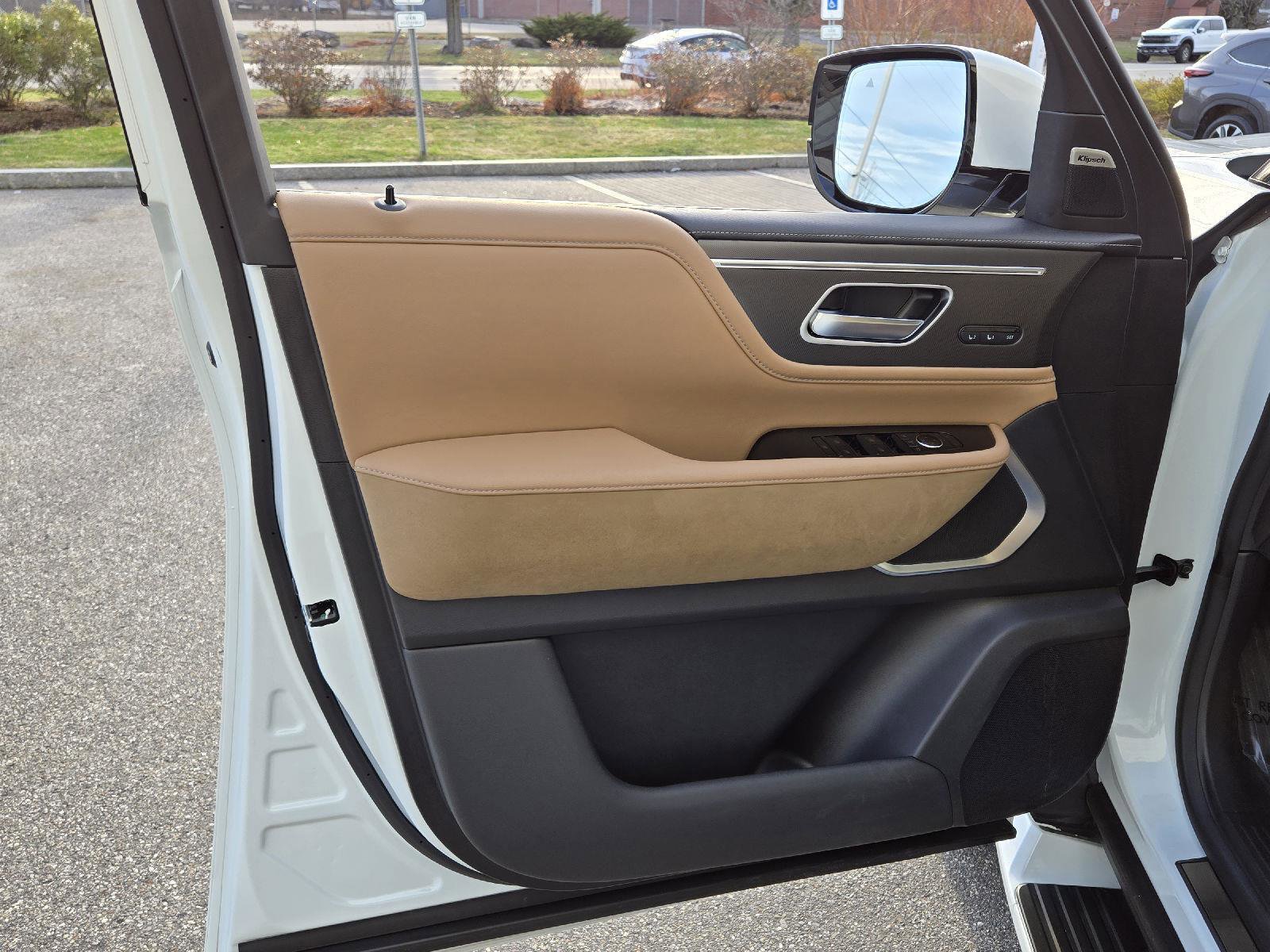 Certified 2026 INFINITI QX80 Luxe w/ Cargo Package image 8