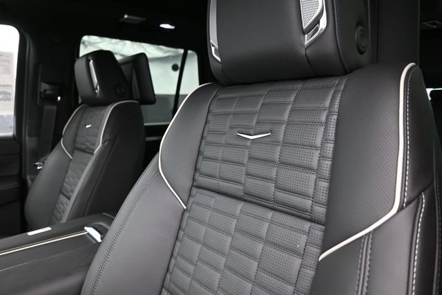 Used 2025 Cadillac Escalade Sport Platinum AWD/4WD image 21
