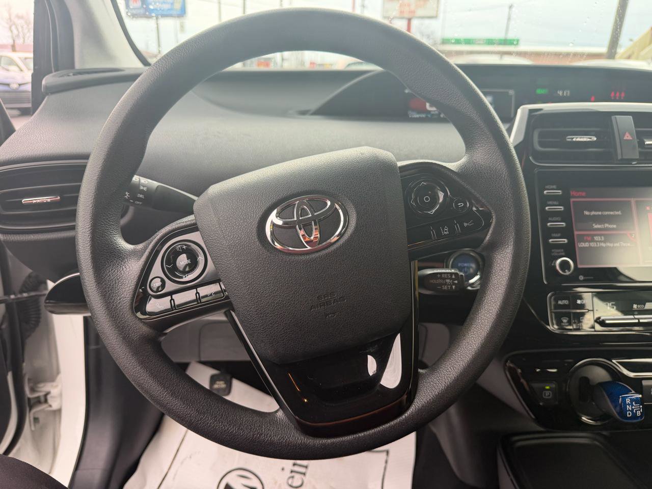 Used 2021 Toyota Prius LE FWD image 17