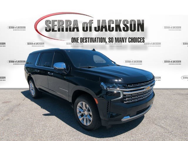 Used 2021 Chevrolet Suburban Premier w/ Premium Package AWD/4WD image 2