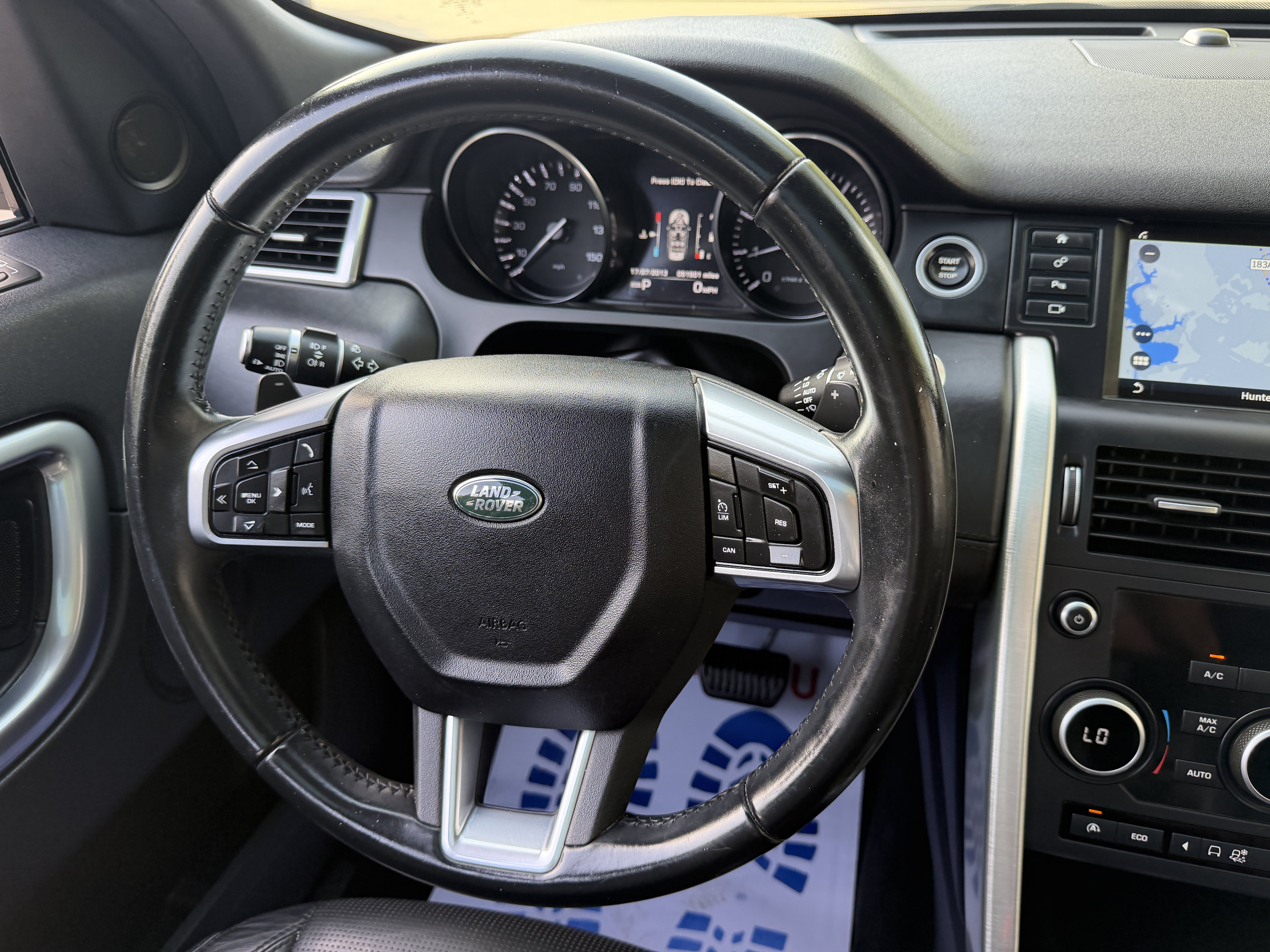 Used 2015 Land Rover Discovery Sport HSE Luxury AWD/4WD image 25