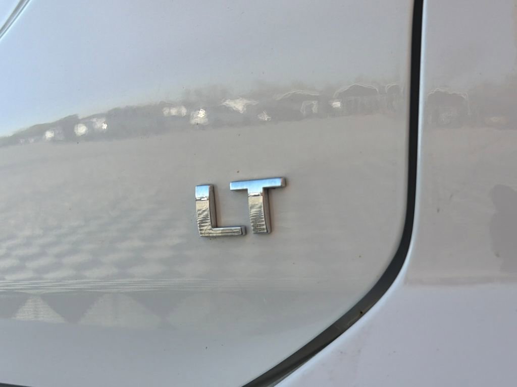 Used 2024 Chevrolet Equinox LT w/ LPO, Floor Liner Package image 16