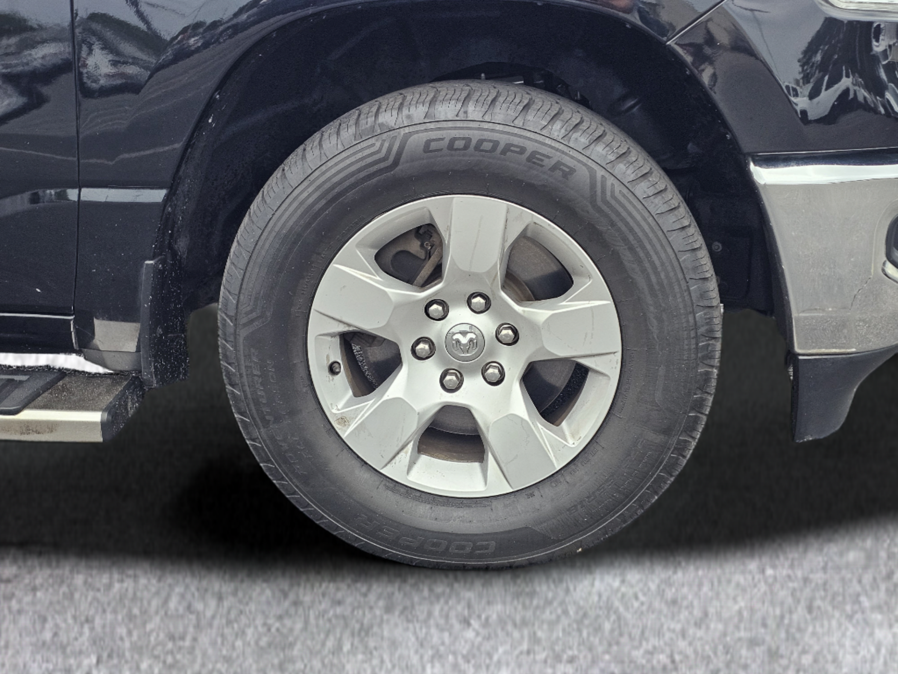 Used 2022 RAM 1500 Big Horn RWD image 6