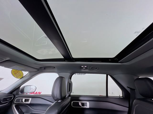 Used 2020 Ford Explorer XLT w/ Equipment Group 202A image 25
