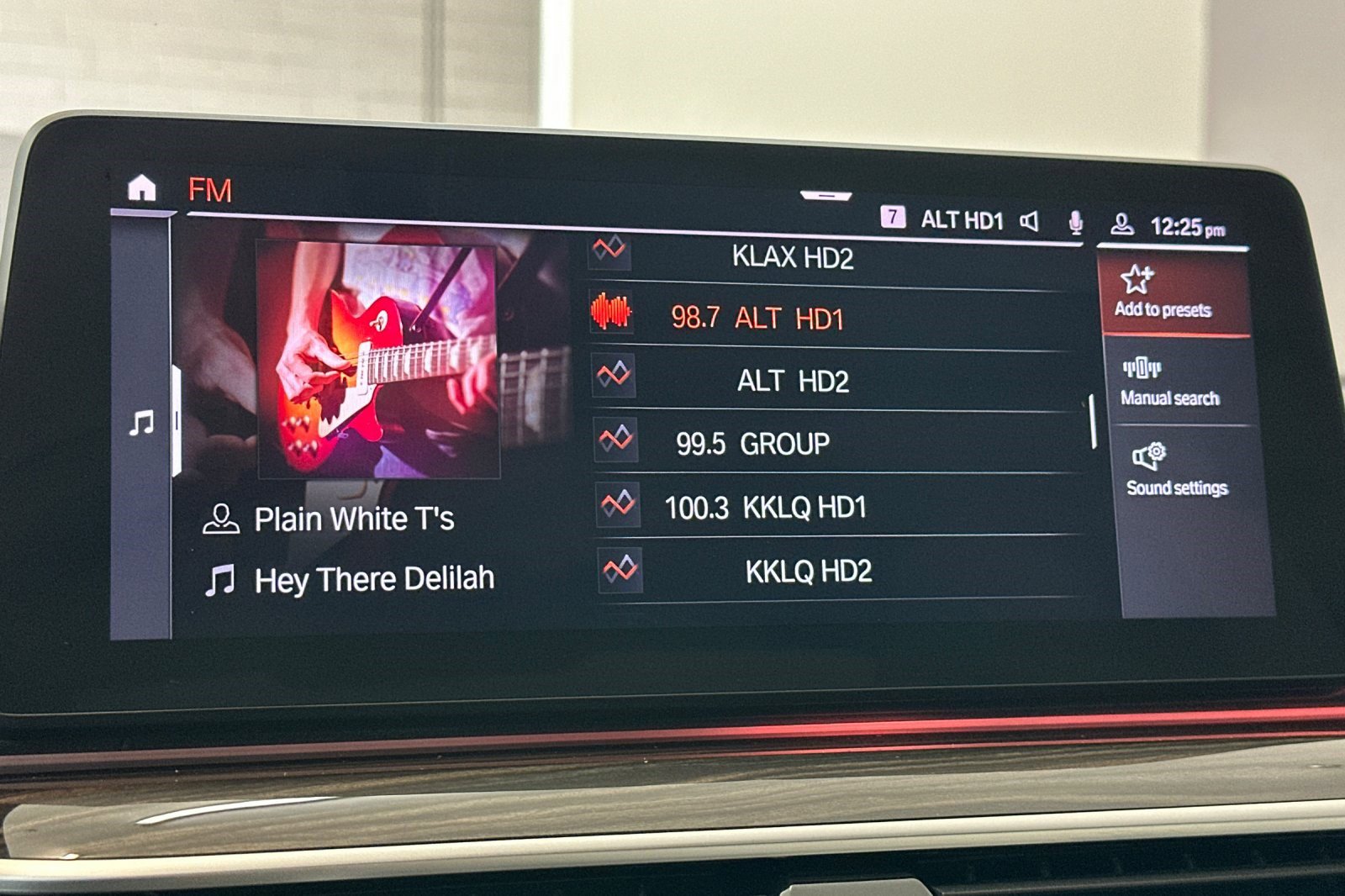 Certified 2023 BMW 530i w/ Executive Package image 23