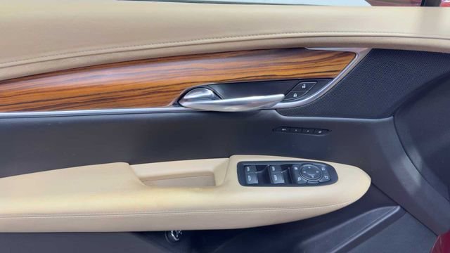 Used 2019 Cadillac XT5 Platinum AWD/4WD image 21