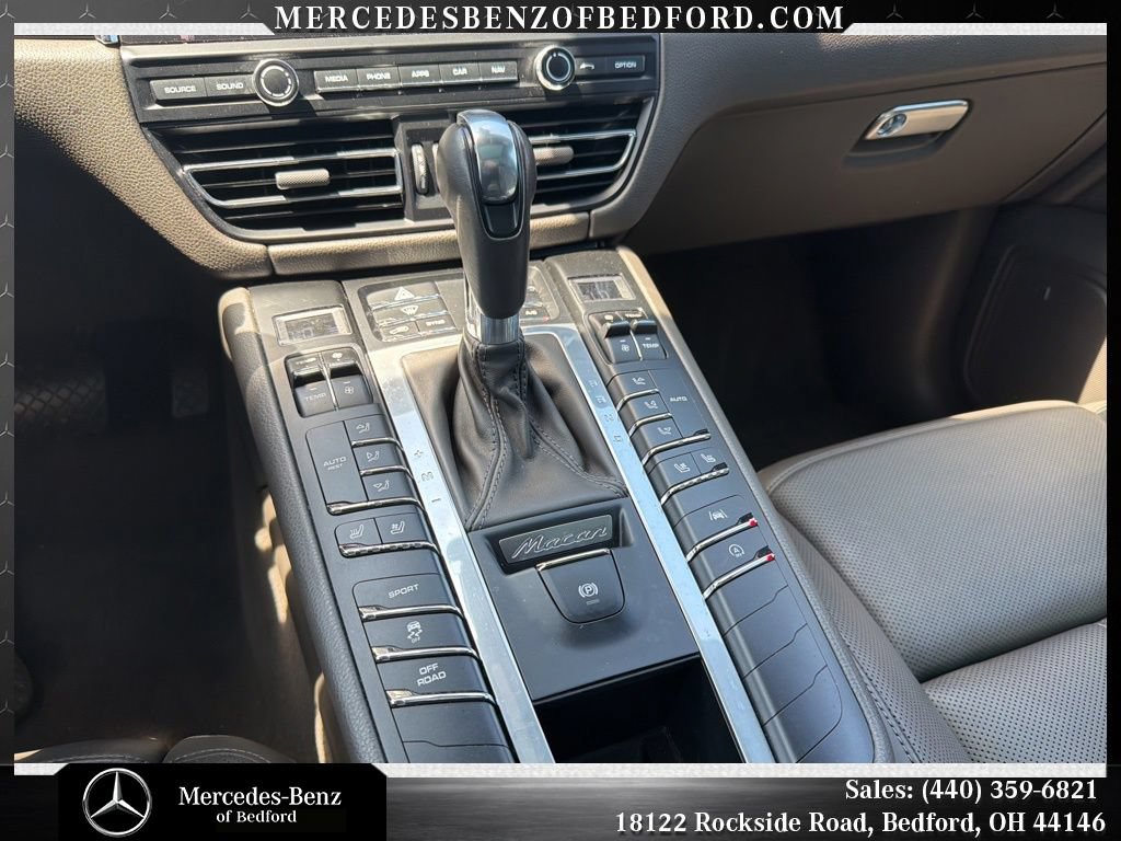 Used 2020 Porsche Macan AWD/4WD image 16