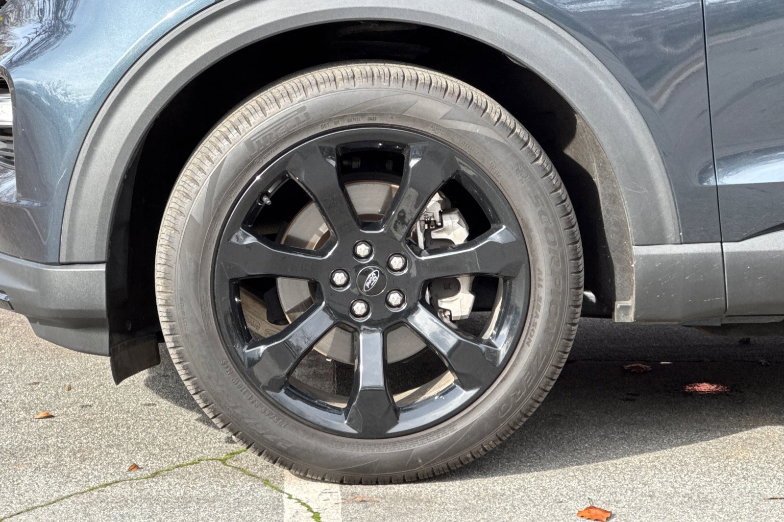 Certified 2022 Ford Explorer ST-Line w/ Class IV Trailer Tow Package image 29