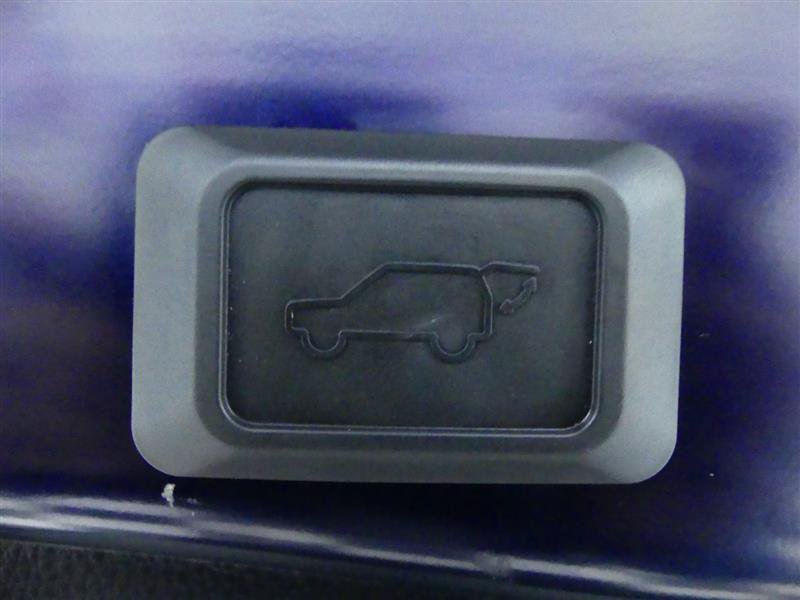 Used 2021 Toyota RAV4 XSE AWD/4WD image 32