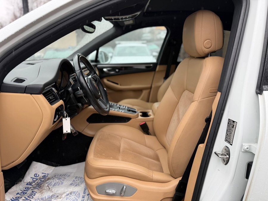 Used 2018 Porsche Macan image 15