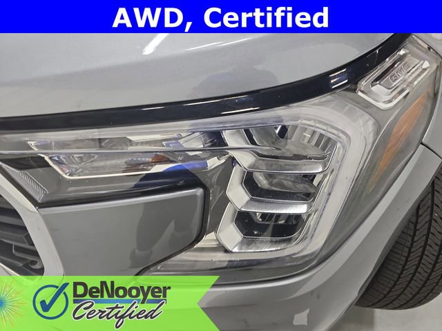 Used 2024 GMC Terrain SLE image 28