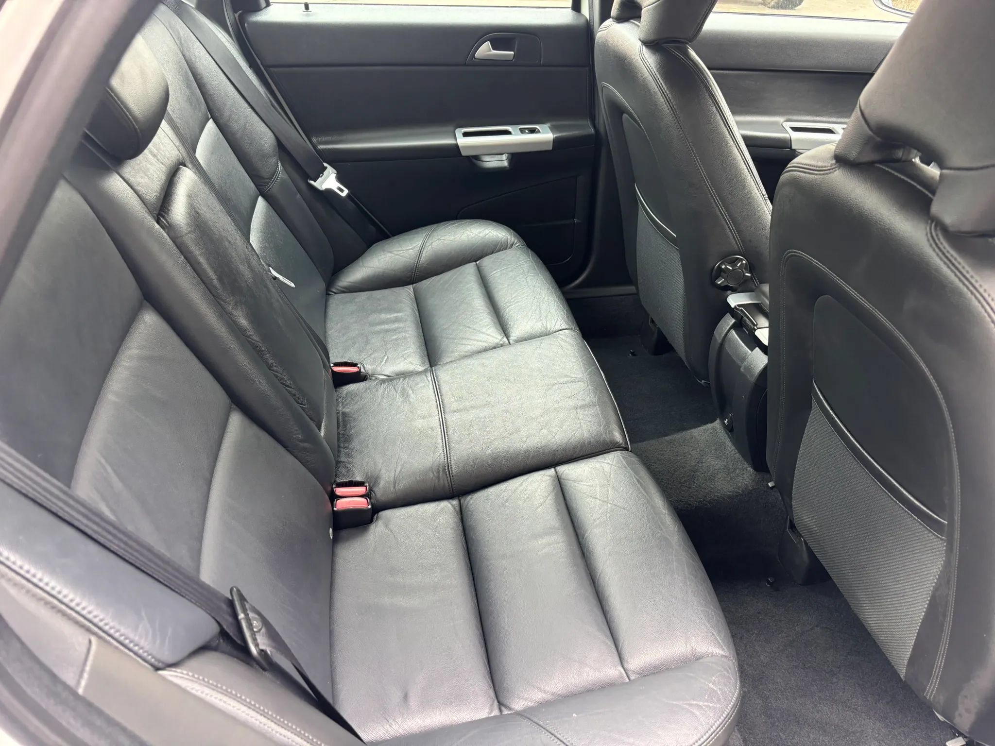 Used 2010 Volvo S40 2.4i FWD image 24