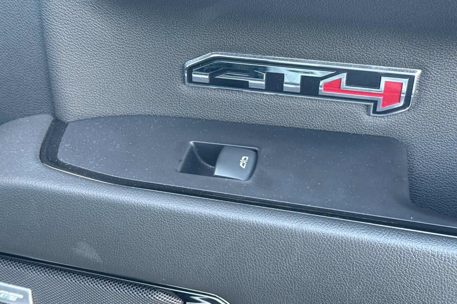 Used 2022 GMC Sierra 1500 AT4 w/ AT4 Premium Package image 22