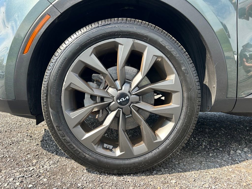 Used 2022 Kia Sorento SX Prestige w/ Rust Color Package AWD/4WD image 13