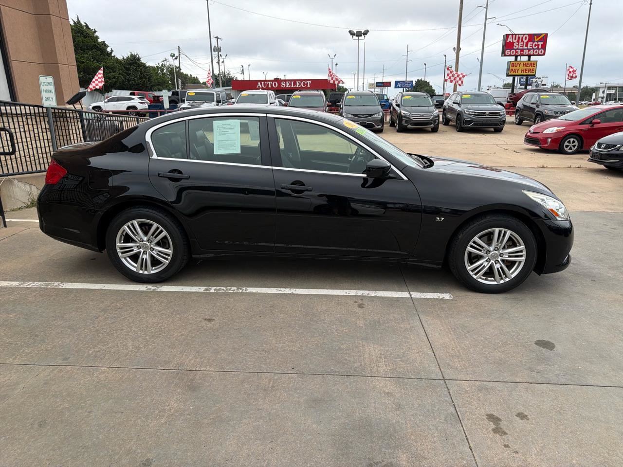 Used 2015 INFINITI Q40 AWD w/ Navigation Package image 4