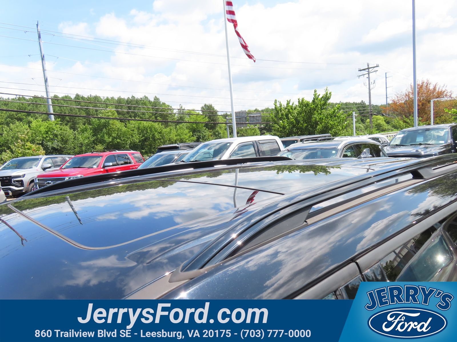 Certified 2020 Ford Explorer ST w/ Premium Technology Package AWD/4WD image 10
