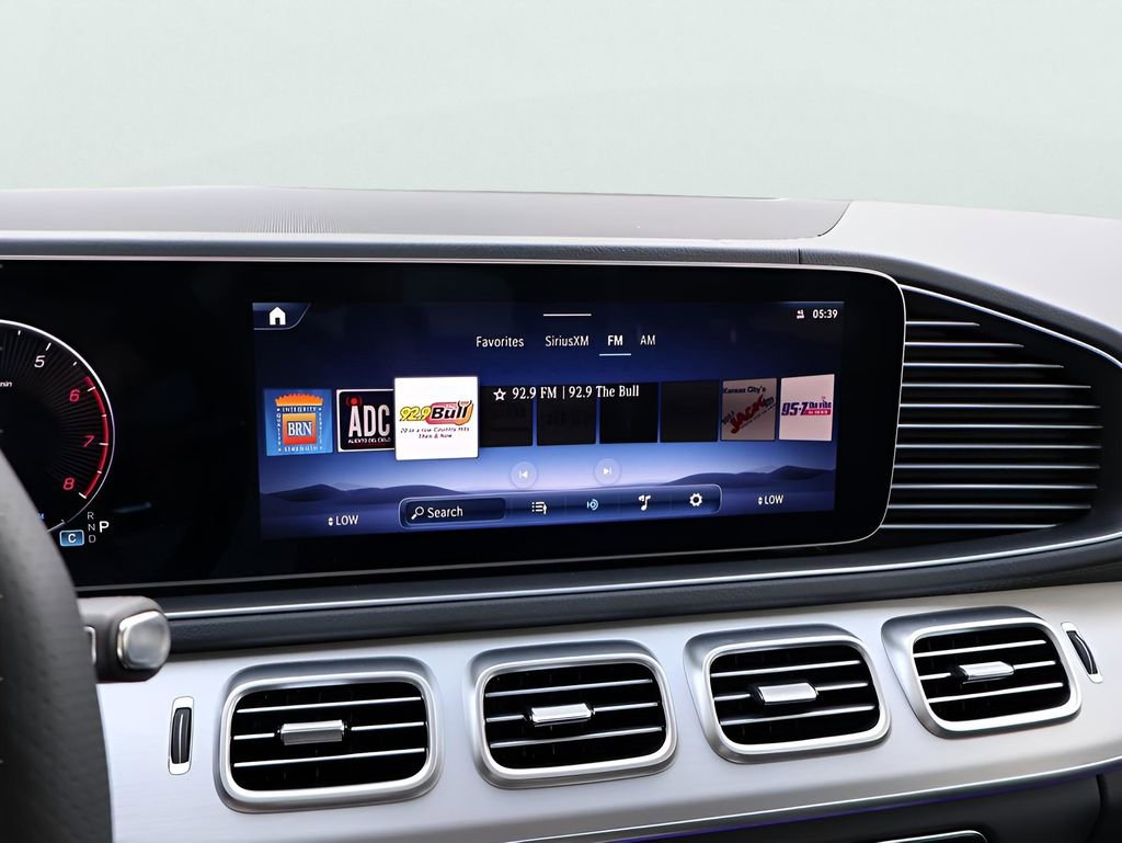 New 2025 Mercedes-Benz GLS 450 4MATIC image 24