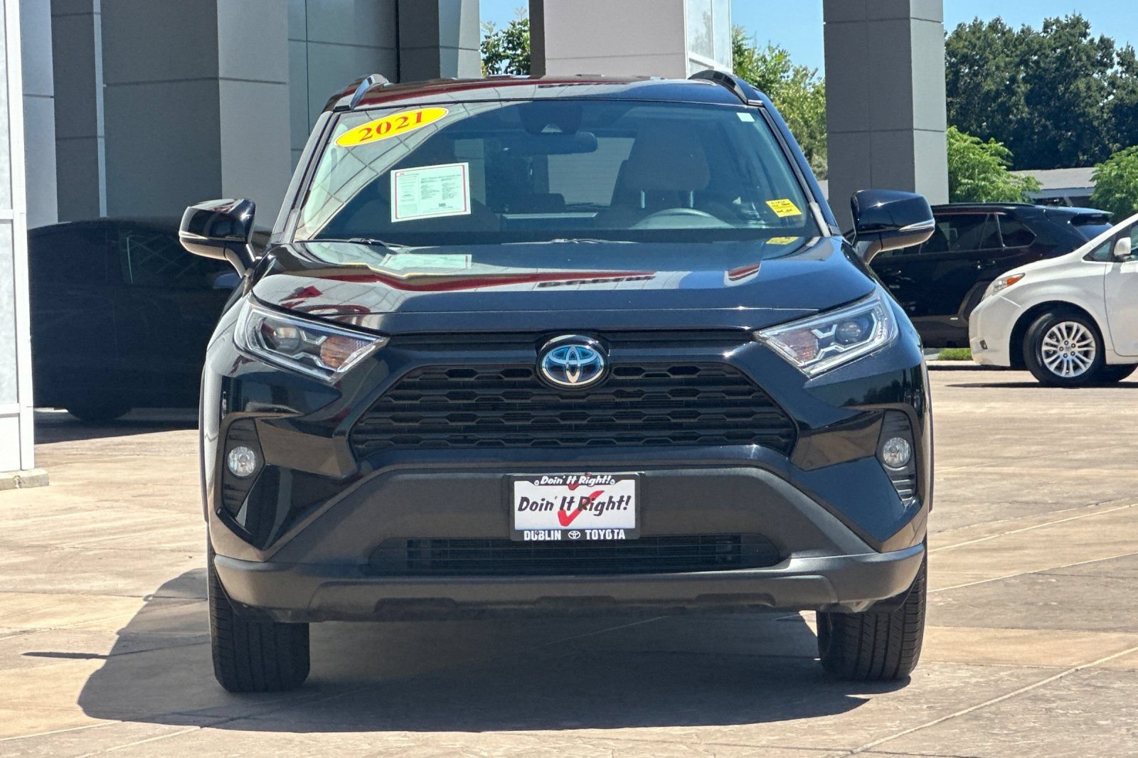 Certified 2021 Toyota RAV4 XLE AWD/4WD image 11