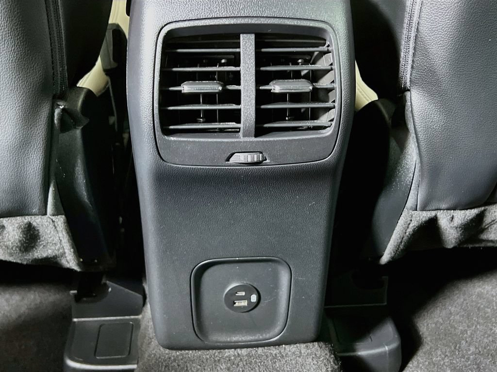 Certified 2021 Ford Escape SEL AWD/4WD image 29