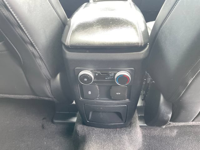 Used 2024 Ford Explorer XLT w/ Equipment Group 202A AWD/4WD image 36