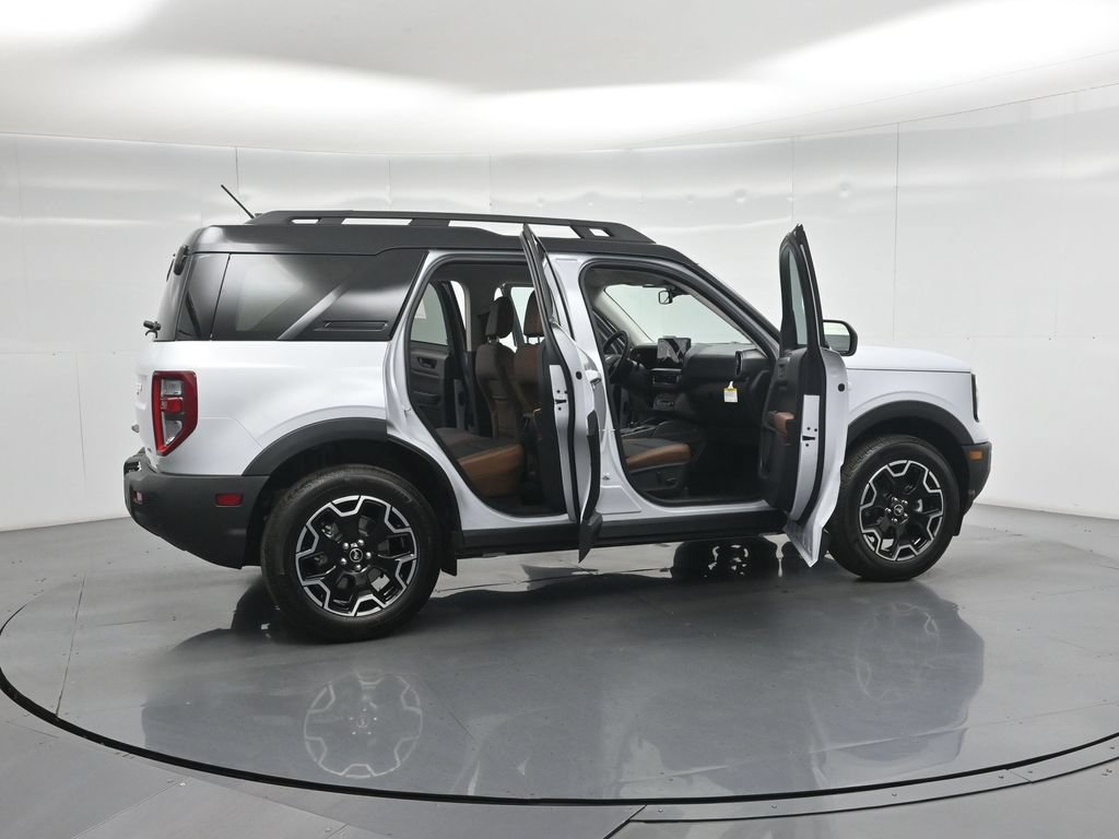 New 2026 Ford Bronco Sport Outer Banks AWD/4WD image 3